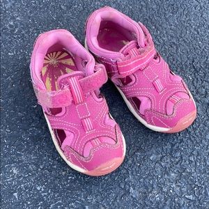 Stride rite water shoes